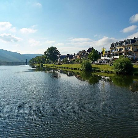 Bed and Breakfast Sonnenuhr Bernkastel-Kues Esterno foto
