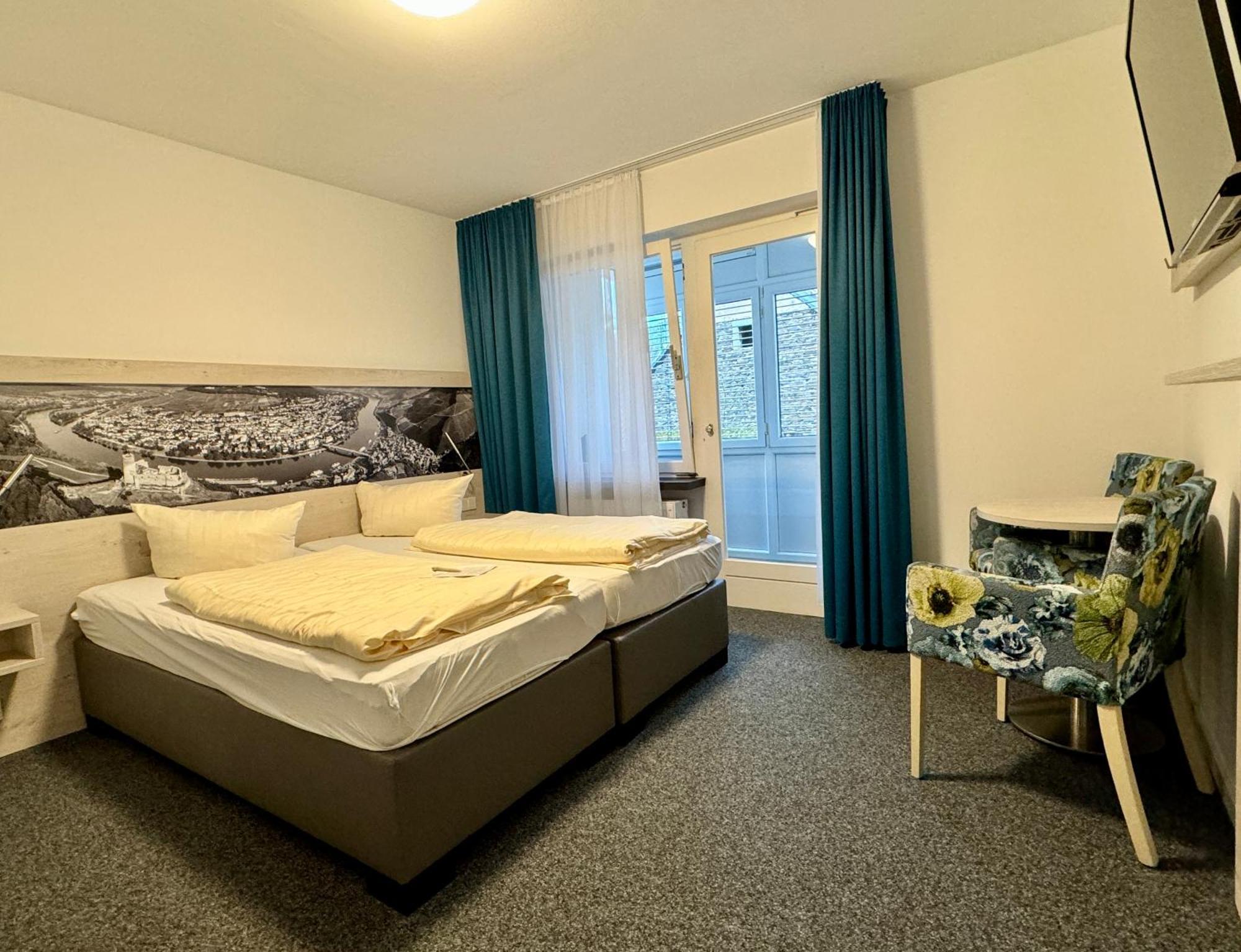 Bed and Breakfast Sonnenuhr Bernkastel-Kues Esterno foto