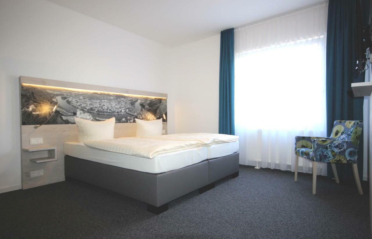 Bed and Breakfast Sonnenuhr Bernkastel-Kues Esterno foto